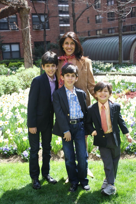 Image of Monika Shah with three children
